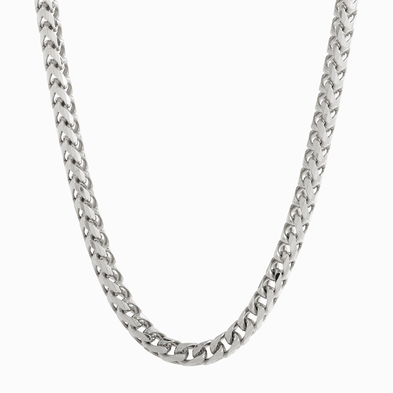 closeup of a 14 karat white gold 4mm diamond cut franco chain